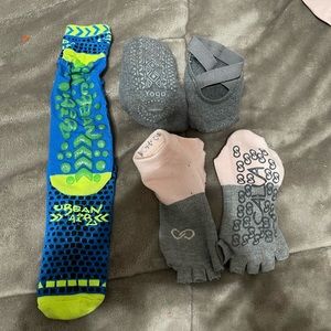 Yoga Pilates socks new with out tags